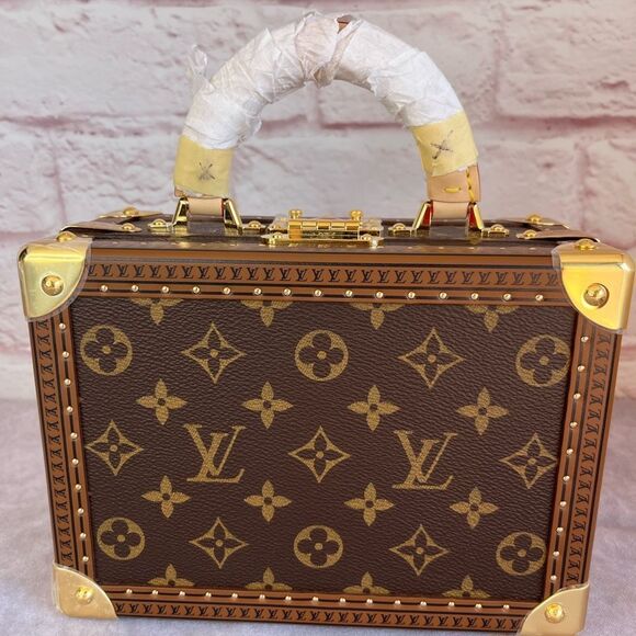 Louis Vuitton Rare Petite Valise Trunk Crossbody Bag - Picture 3 of 16